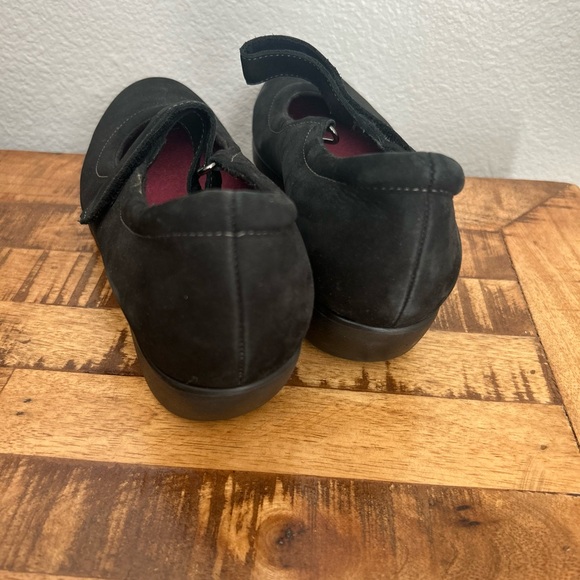 Munro American Black Suede Leather Slip On Wedge Mary Jane Shoes Women Size 7 - Picture 2 of 5